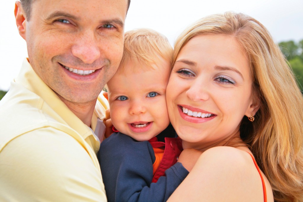 Swipe For Kidz smiling family